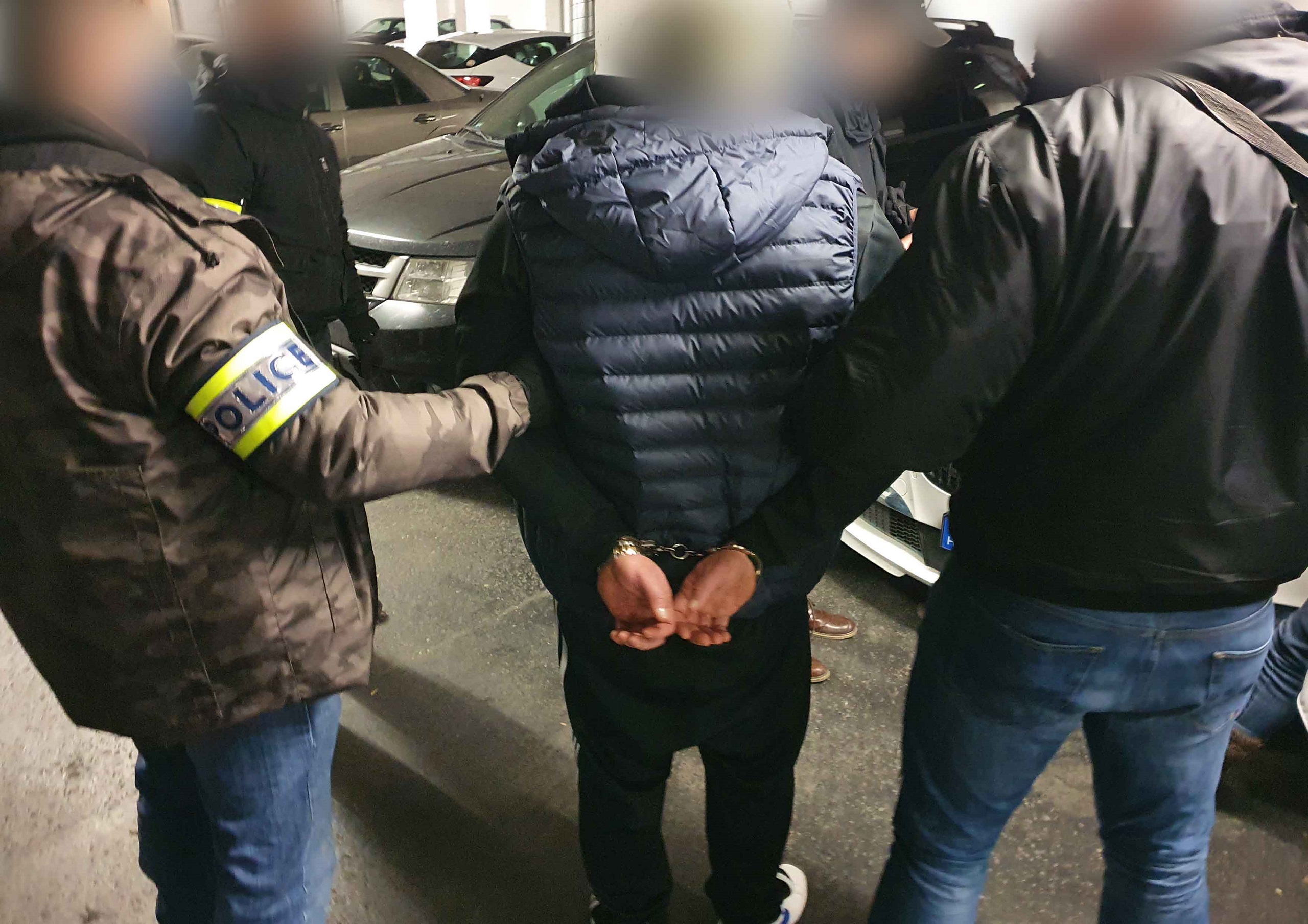 Droglabort számolt fel a rendőrség Budapesten