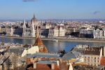 Budapest látképe az Országházzal – illusztráció a fővárosi közlekedési hírekhez