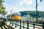 Sárga budapesti villamos – a BKK új digitális menetrendjeiről szóló hír illusztrációja
